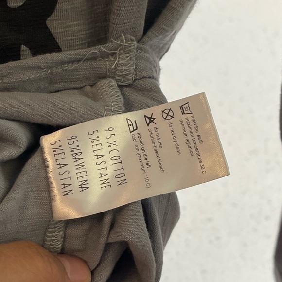 Trouble maker TSHIRT - Picture 2 of 5